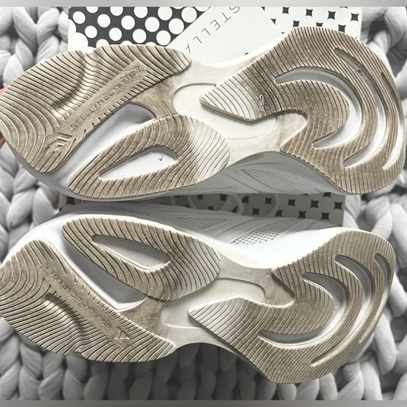 Adidas Stella McCartney Sportswear 2000 Running Shoes - Picture 11 of 16